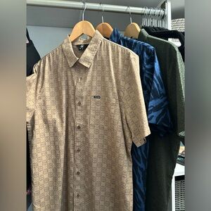 3 New Volcom short sleeve button-down Large
